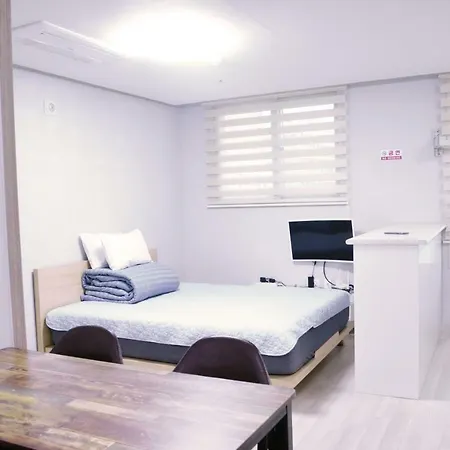 Marina Residence